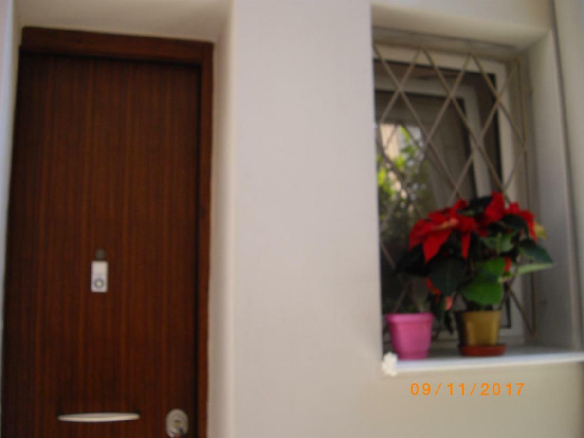 The 25Sqm Sunny, Modern And Comfortable Αθήνα Εξωτερικό φωτογραφία